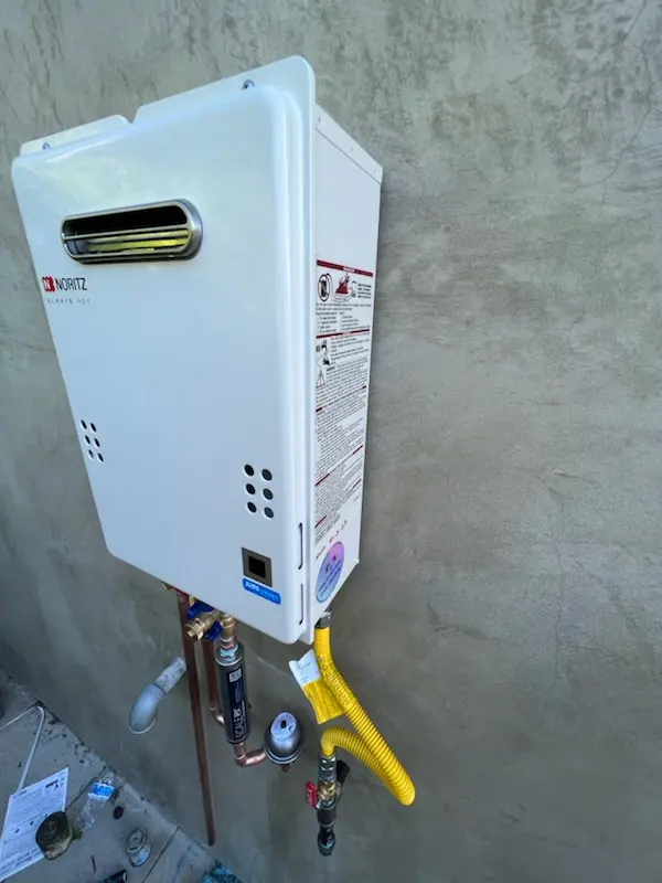 Tankless water heater installation for Estates at Cedar Hill homes